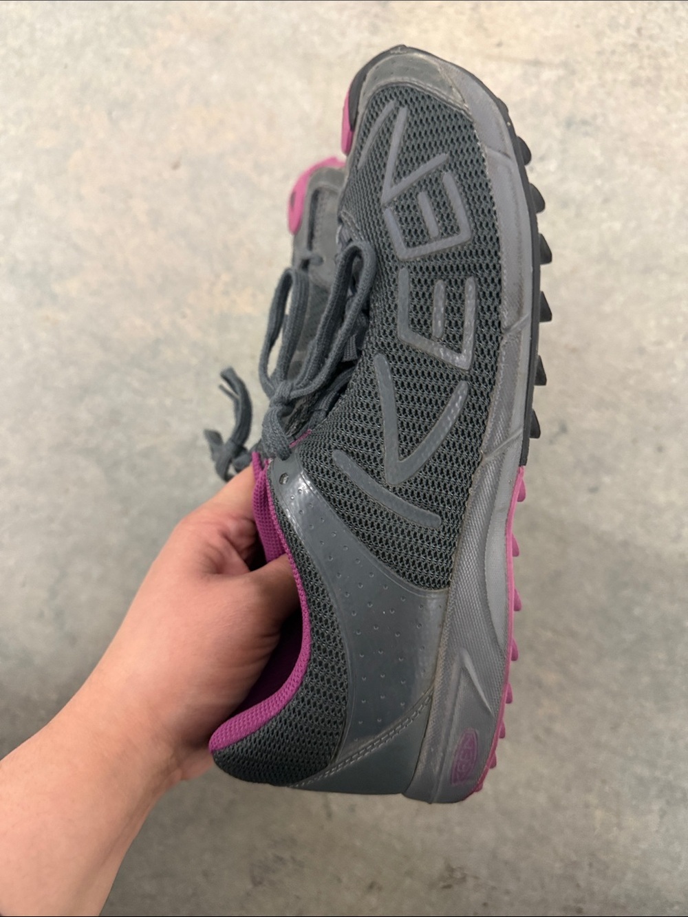 Keen Women's Gray Athletic Shoes with Pink Accents - Picture 4 of 4